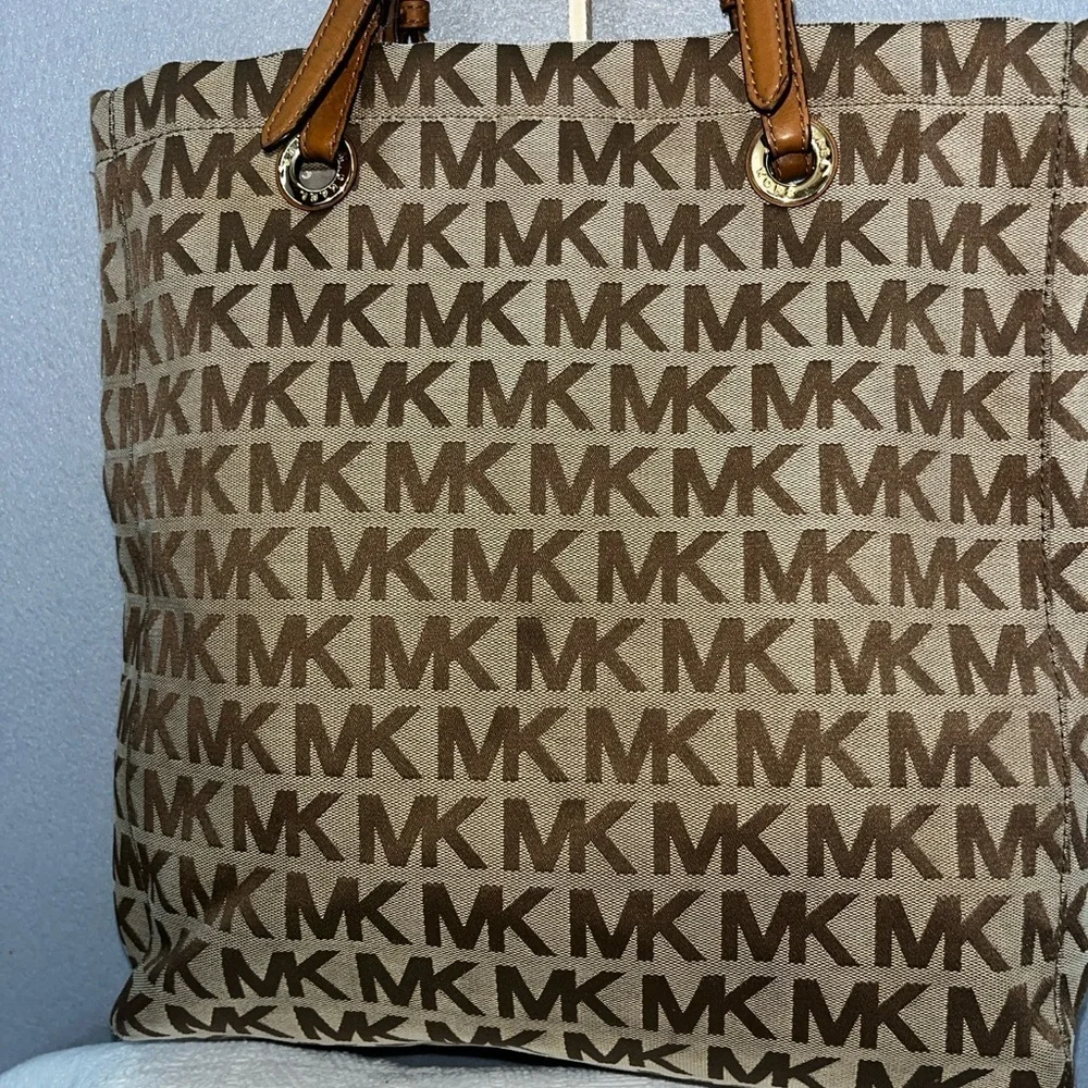 Michael Kors Jet Set North South Size Large Tote bag Shoulder Bag